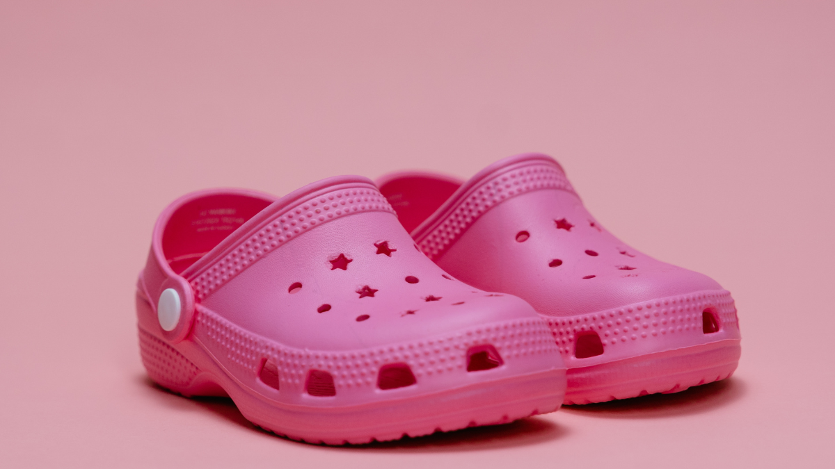 Step into Comfort and Style: Good Quality Clogs to Buy on Myntra Step into Comfort and Style: Good Quality Clogs to Buy on Myntra