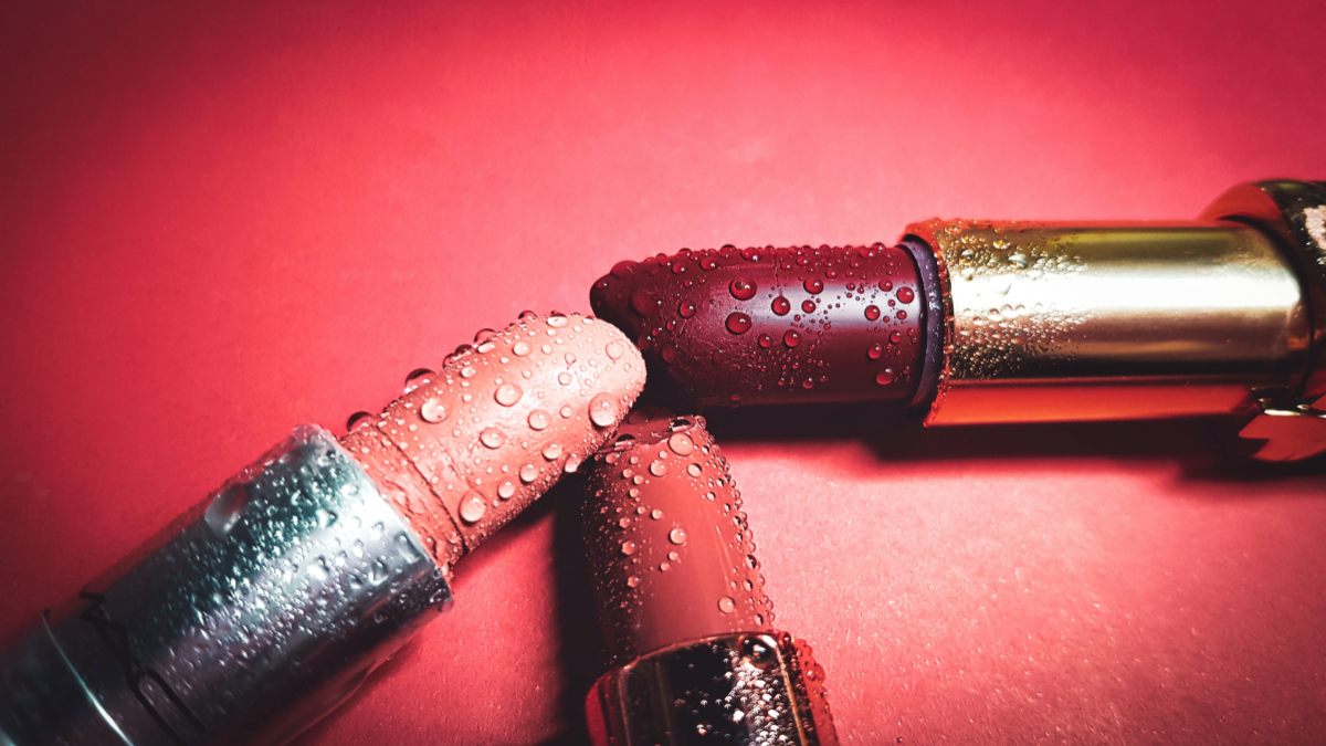 Sugar Vs Maybelline: Which Lipstick Brand Is Better? Sugar Vs Maybelline: Which Lipstick Brand Is Better?