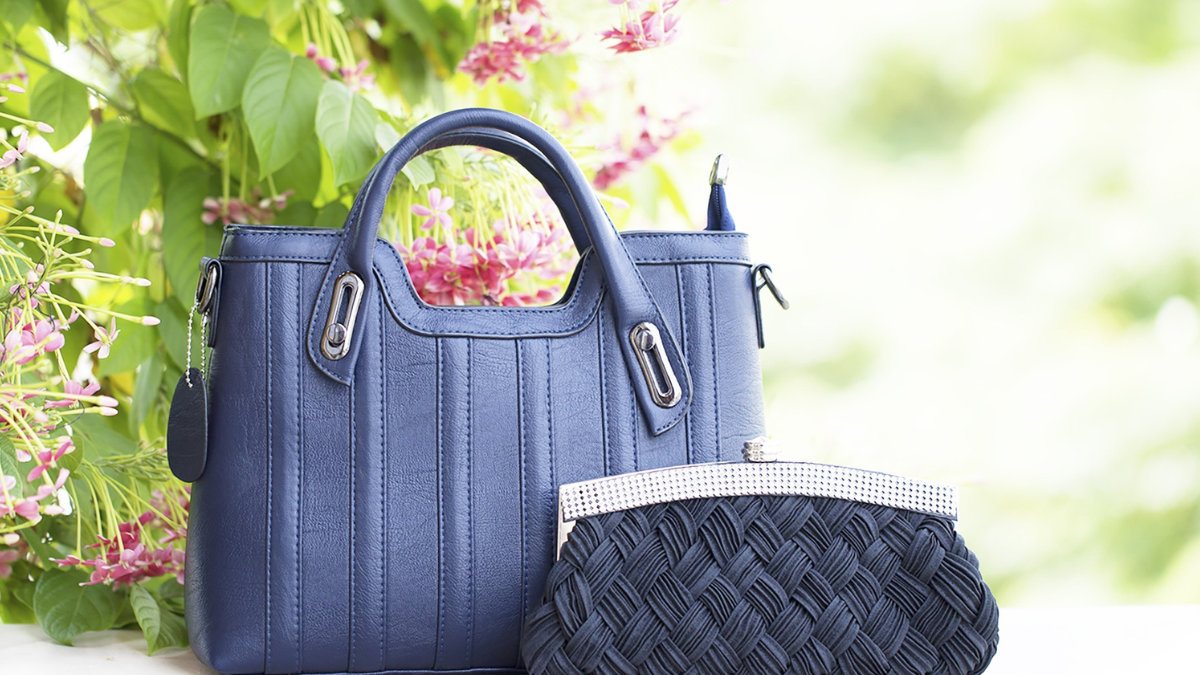 Best Branded Handbag Deals To Check Out On Amazon Best Branded Handbag Deals To Check Out On Amazon