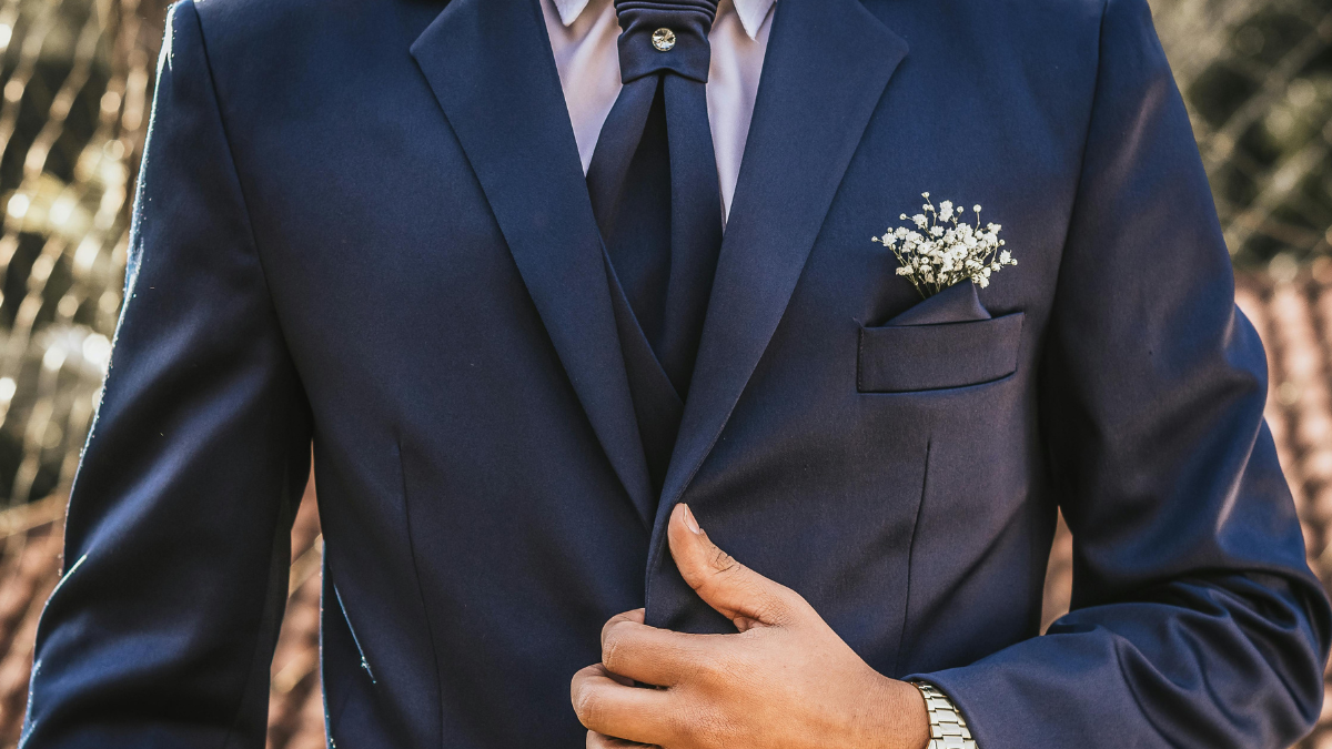 Style Up: A Beginner's Guide to Buying Formal Suits on Myntra