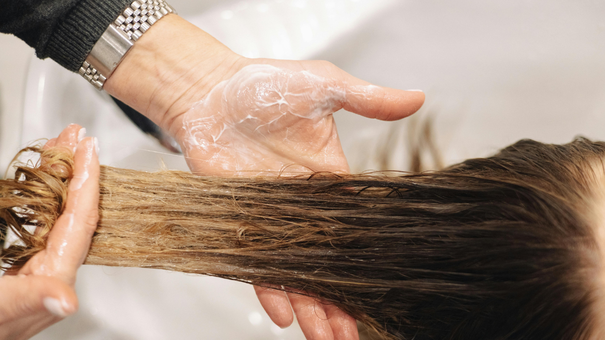 Myntras Exploring Haircare Choices: From Oils to Herbal Blends Myntras Exploring Haircare Choices: From Oils to Herbal Blends