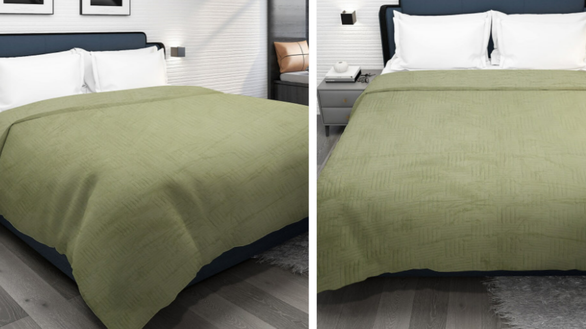 Wrap Yourself in a Comfortable Blanket: Myntras Big Sale is the Cozy Treat You Deserve!
