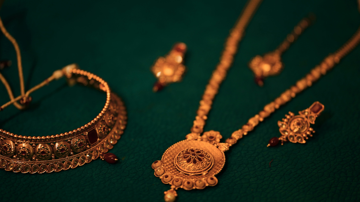 Discover the Royal Charm of Bridal Jewellery on Amazon: Timeless Glamour