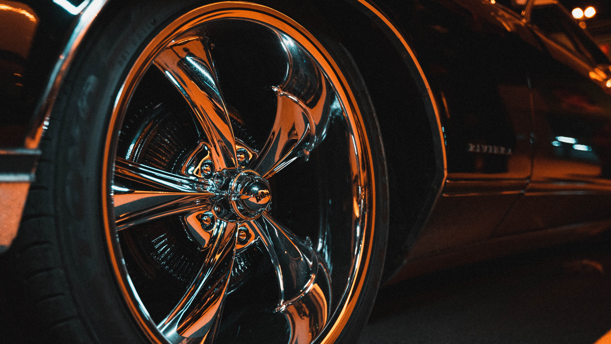 Top 5 Tubeless Car Tyres for Indian Roads including JK, CEAT, and more on Amazon