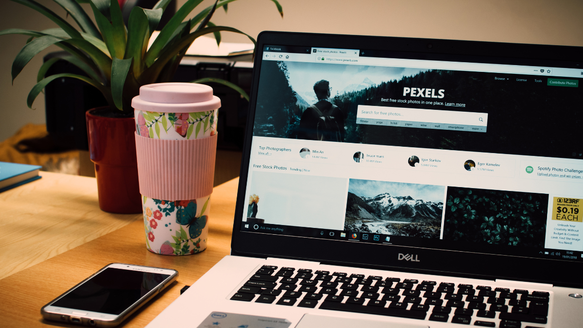 Amazon Republic Day Sale Live: Best-Rated Laptops Under ₹50,000 at Price Drop