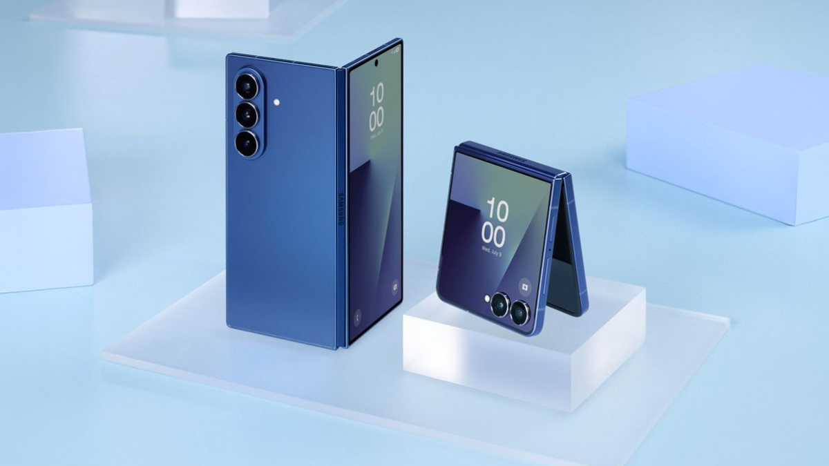 Best Flip Phones With Long Battery Life: Smartphones That Last All Day