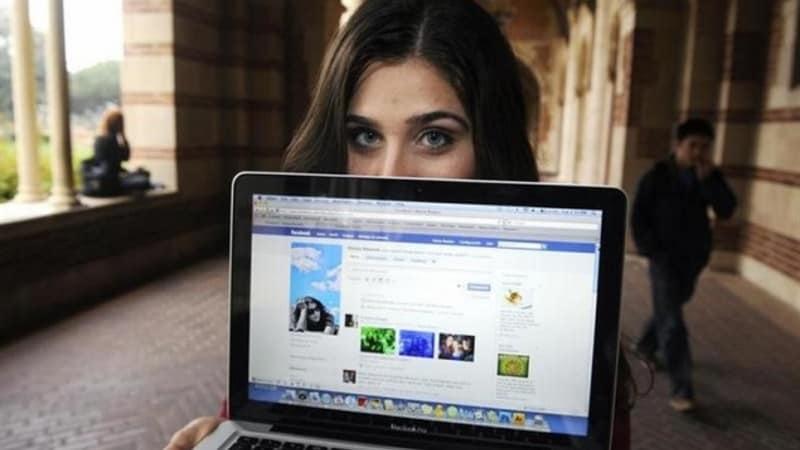 Only 1 in 4 Facebook Users in India Is a Woman: Study