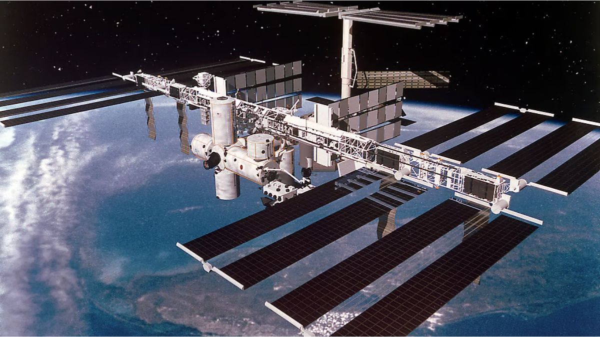 NASA Plans To Deorbit The ISS By 2030, to Transition to Private Space Stations