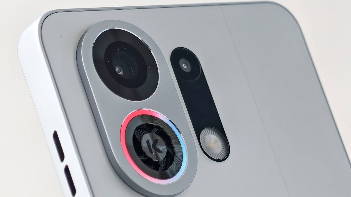 Oppo K15 Turbo Pro: Snapdragon 8 Gen 5, 8000mAh பேட்டரி லீக்.