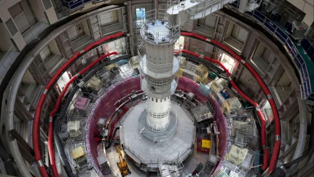 Fusion Reactors Could Generate Axions, Offering a New Path to Detect Dark Matter