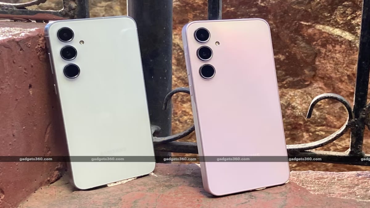 சாம்சங் கேலக்ஸி A55, A35 மாடல்களில் ஆண்ட்ராய்டு 17 சார்ந்த ஒன் UI 9 சோதனை பதிப்புகள் கண்டறியப்பட்டன!