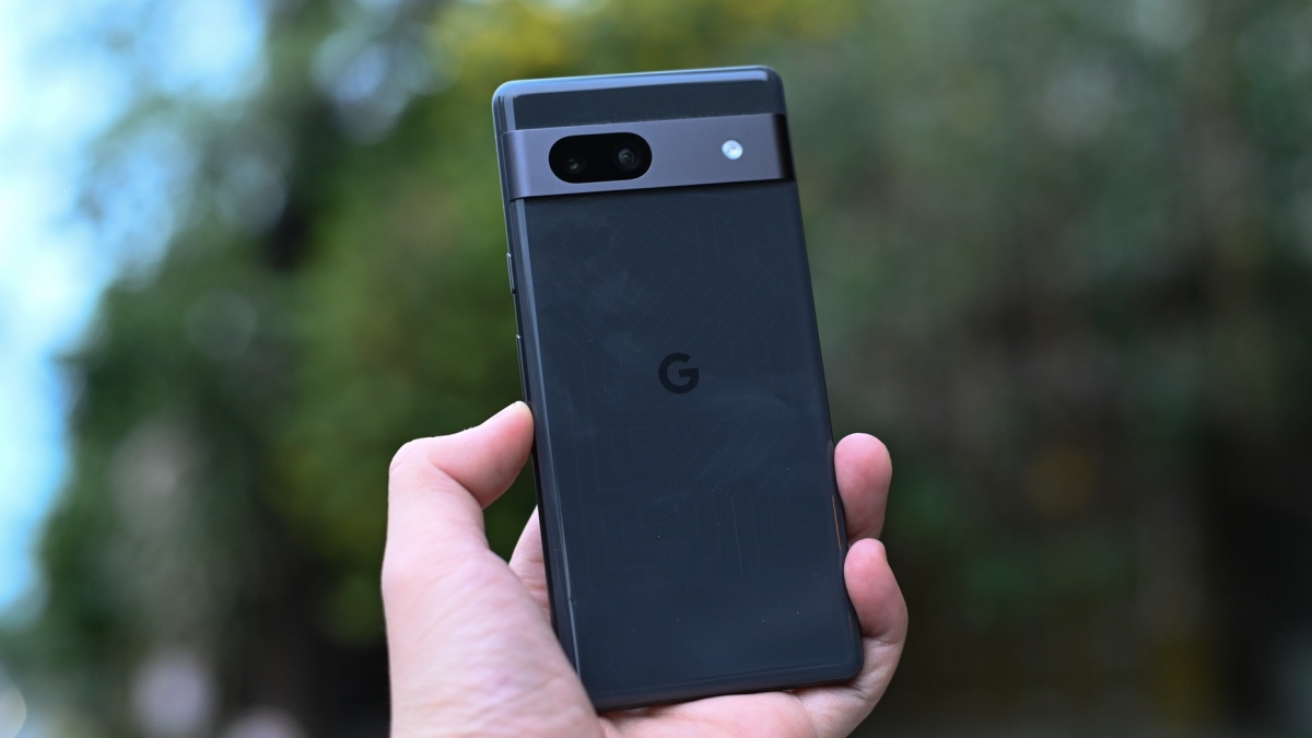 Google Pixel 7a Leaks in Live Photos Suggesting Familiar Design and Increased RAM: Report