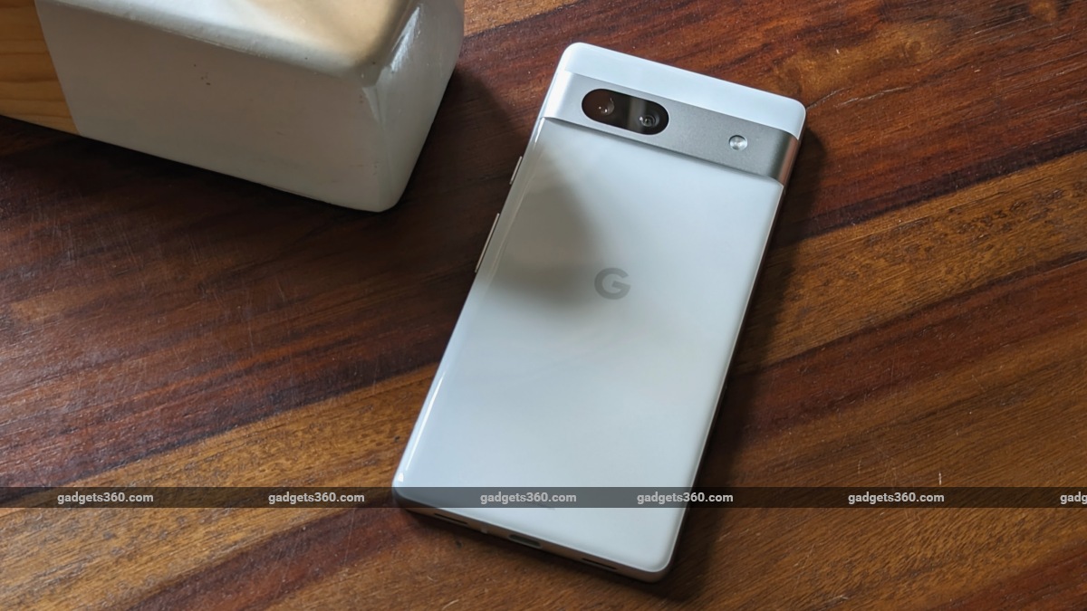 Google Pixel 7a First Impressions: The Pixel 'A' Series Finally Goes Premium