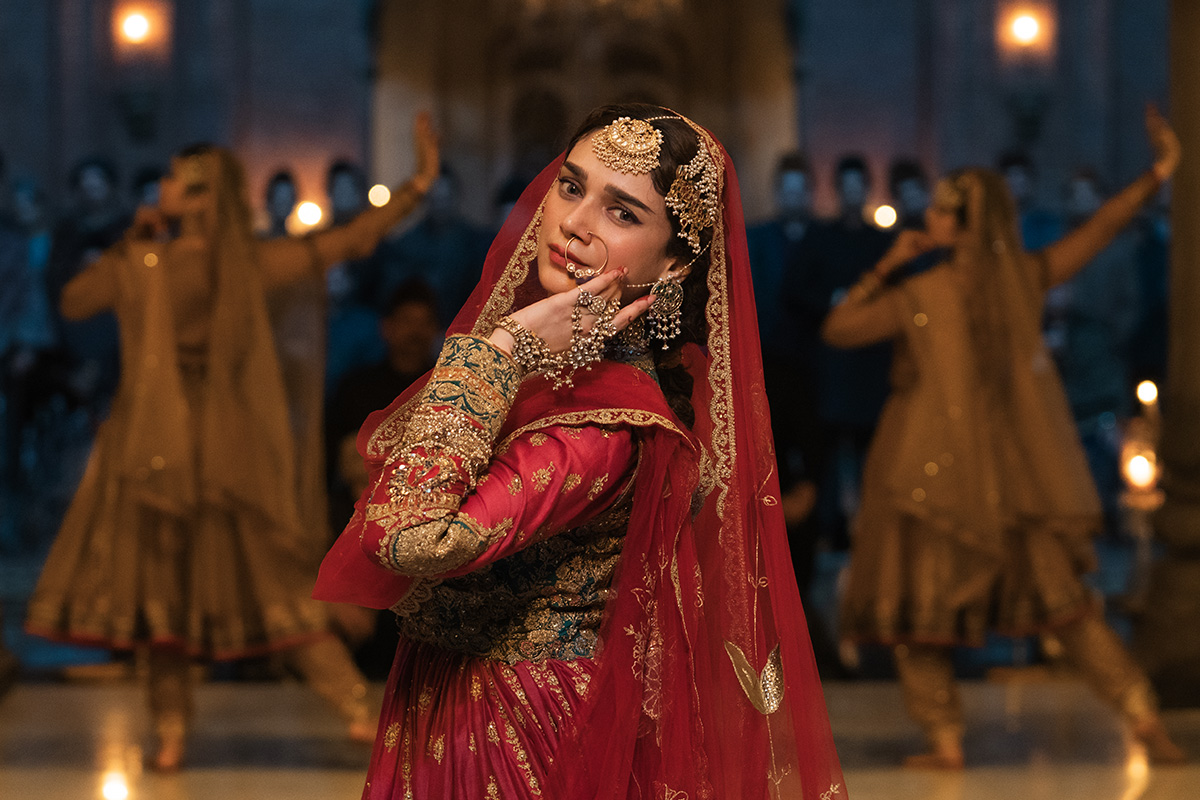 Heeramandi Review: Sanjay Leela Bhansali's New Netflix Series Is a Visual Treat That Won't Keep You Hooked