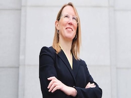 Hester Peirce aka 'Crypto Mom' Believes New US SEC Plan Could Pose a Major Threat to DeFi Projects Hester Peirce aka 'Crypto Mom' Believes New US SEC Plan Could Pose a Major Threat to DeFi Projects