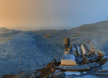 NASA&rsquo;s Curiosity Rover Sends Stunning Sunrise-and-Sunset Holiday Postcard from Mars