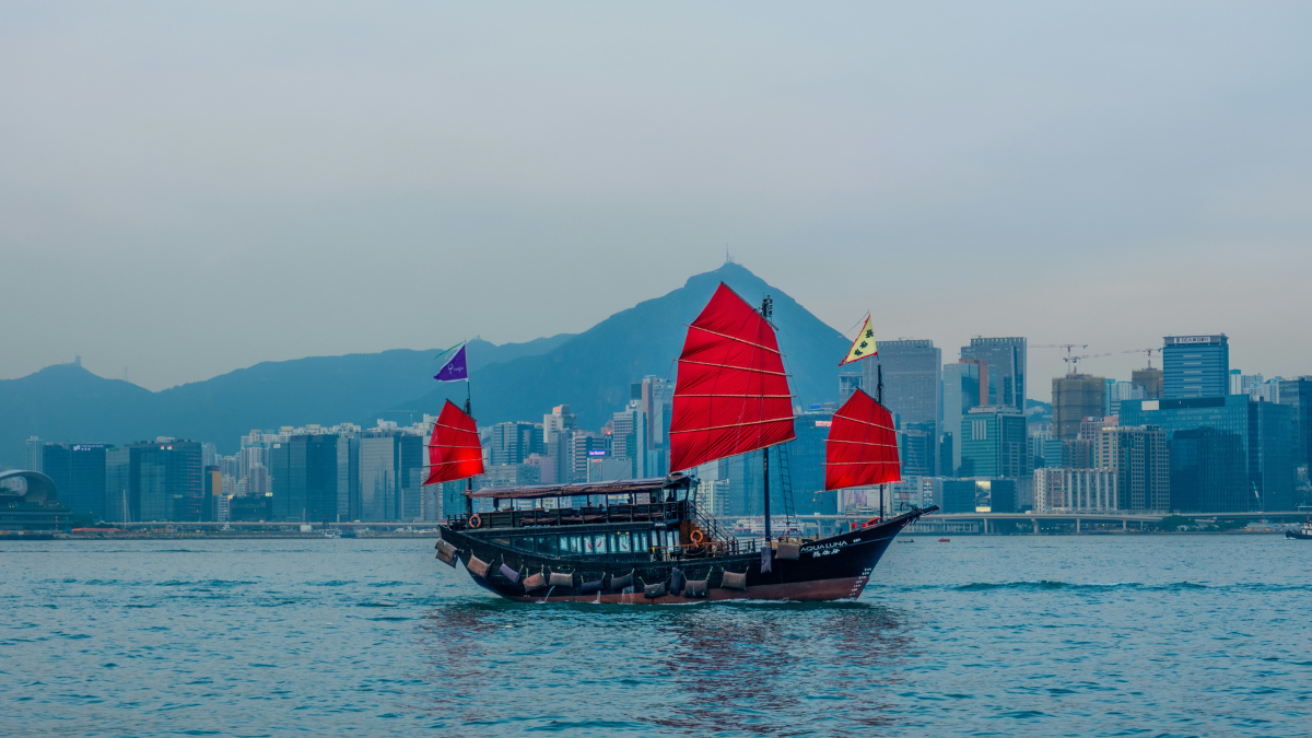 HSBC, Standard Chartered Said to Be First Recipients of Stablecoin Licences in Hong Kong