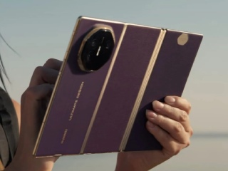 Huawei Mate XTs Tri-Fold Smartphone Launched With Kirin 9020 Chip, 5,600mAh Battery