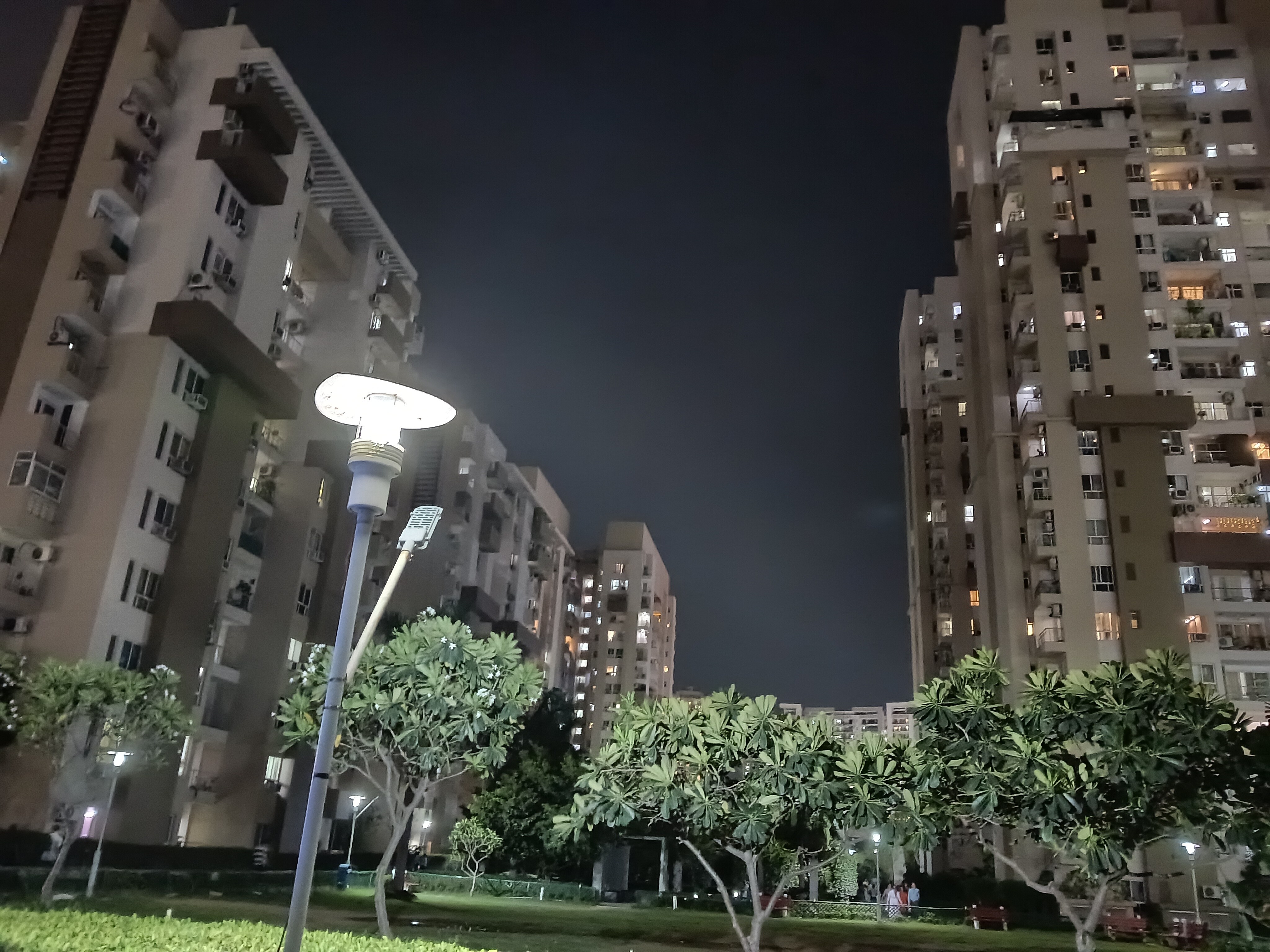 IMG20260417194934 Oppo F33 Pro 5G