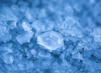 Scientists Observe Rare Plastic Ice, A Hybrid Form of Ice and Water, Under Extreme Pressure and Heat