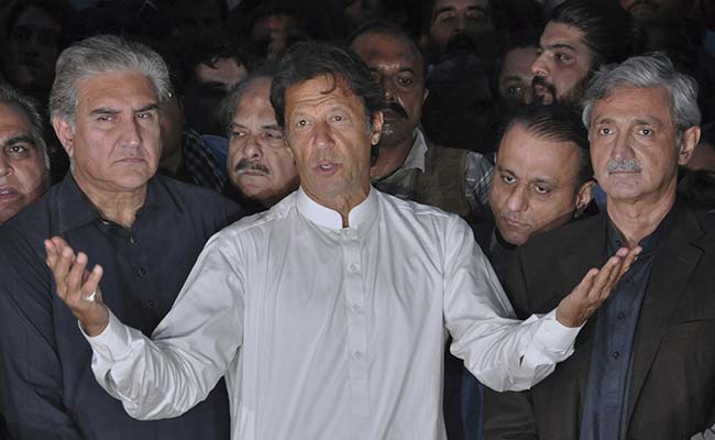 Pakistani Police Detain 1,500 In Crackdown On Opposition