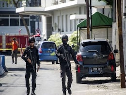 Two Suicide Bombers Blow Themselves Up At Indonesian Police Headquarter: Authorities Two Suicide Bombers Blow Themselves Up At Indonesian Police Headquarter: Authorities