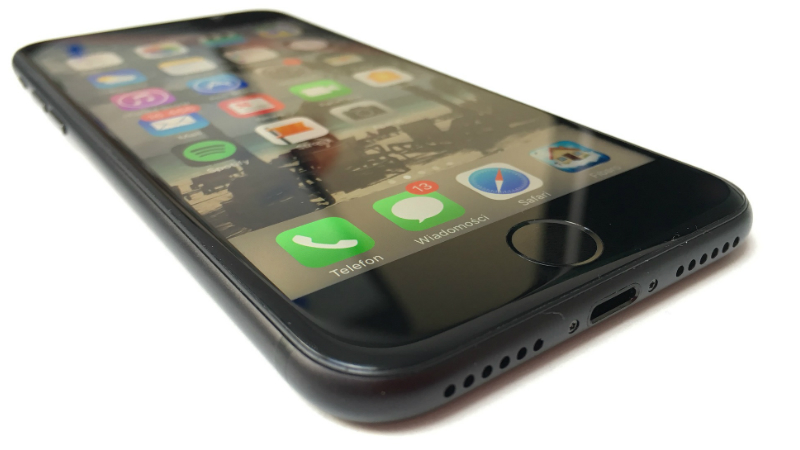 Some iPhone Users Reporting of Repeated Freezing of Phone App
