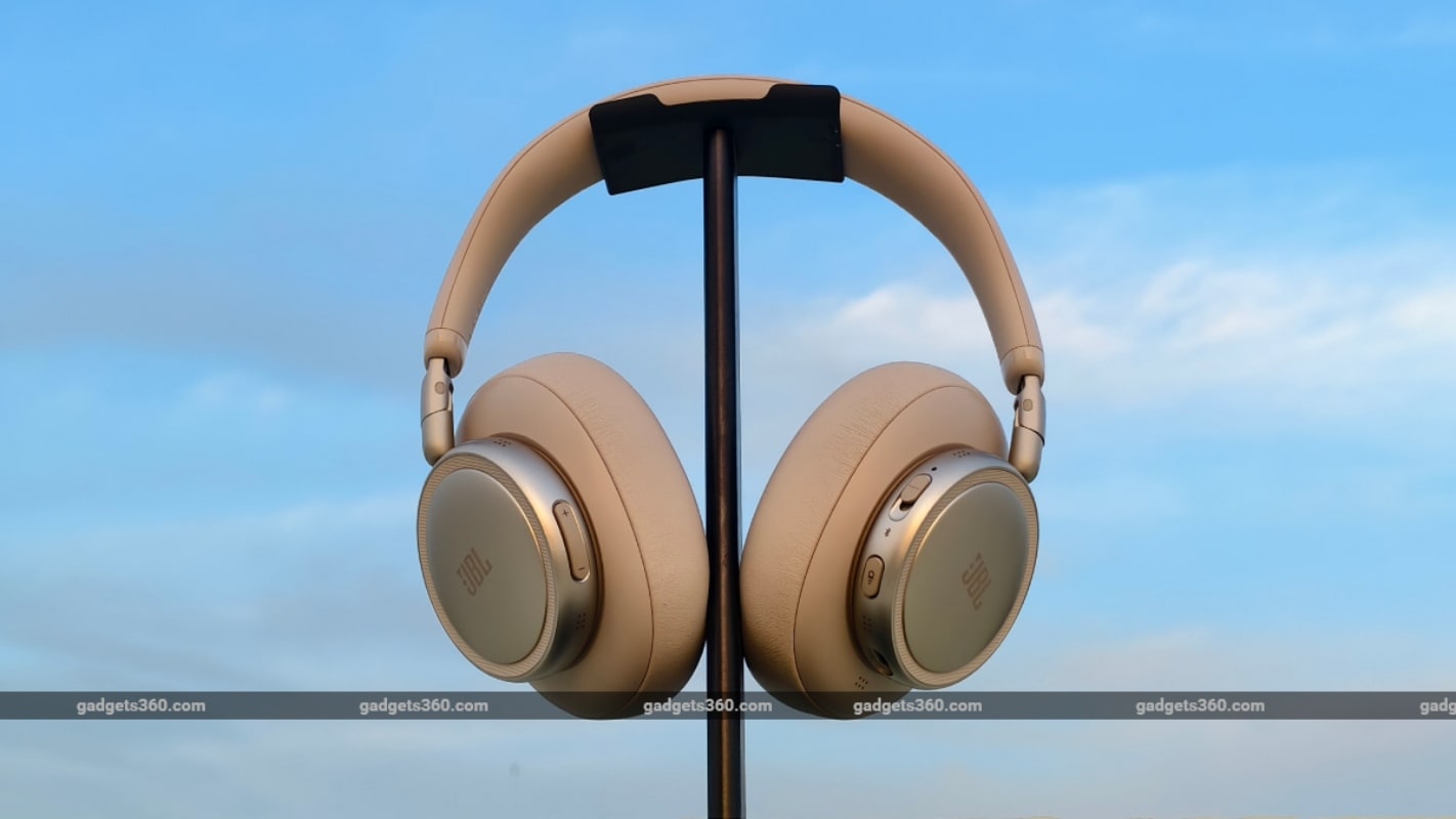 JBL Live 780NC Review: The Complete Package?