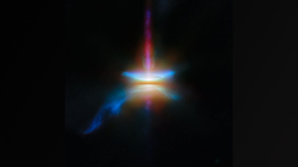 JWST Unveils HH 30&rsquo;s Protoplanetary Disk, Showing Dust Grains and Jets