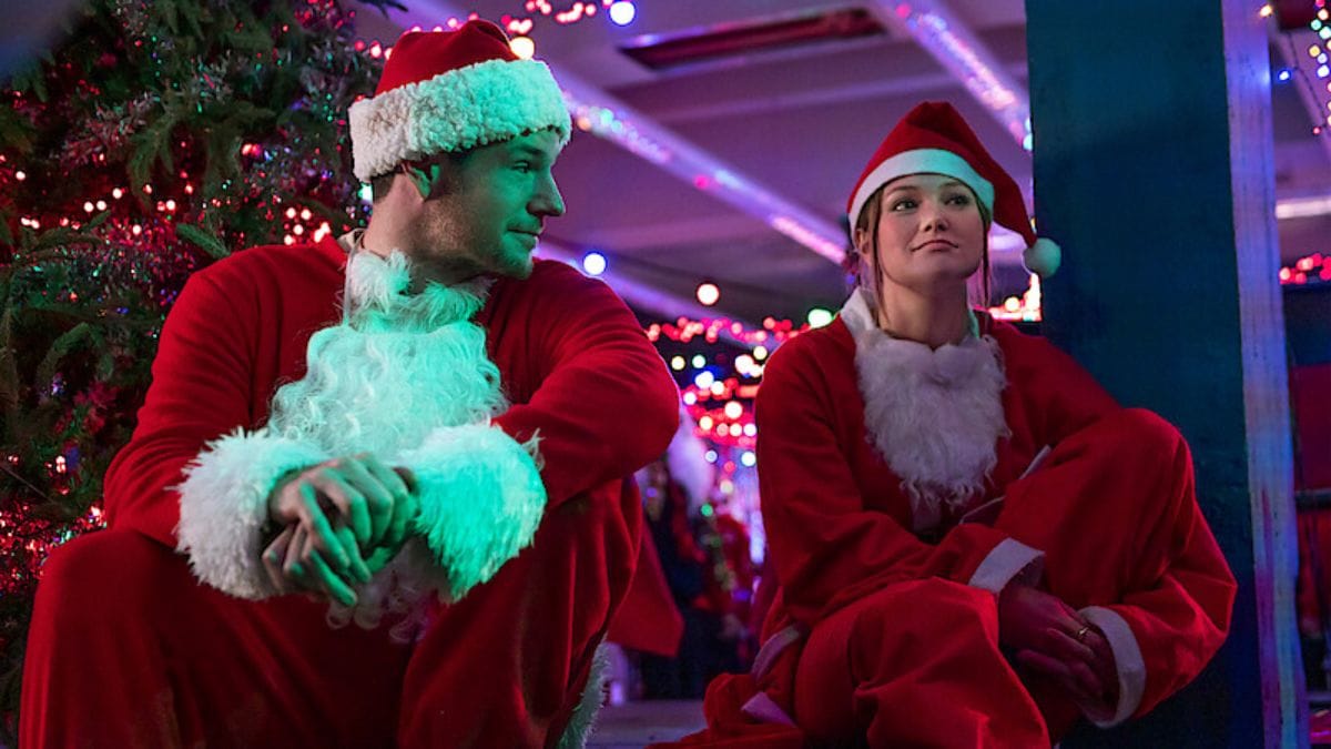 Jingle Bell Heist Now Streaming Online: Know Where to Watch This Romance Comedy Film
