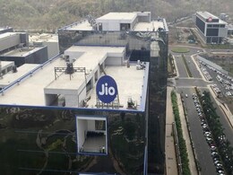 Reliance Jio SIM Cards Now With 16 Million Users, Claims Telco Reliance Jio SIM Cards Now With 16 Million Users, Claims Telco