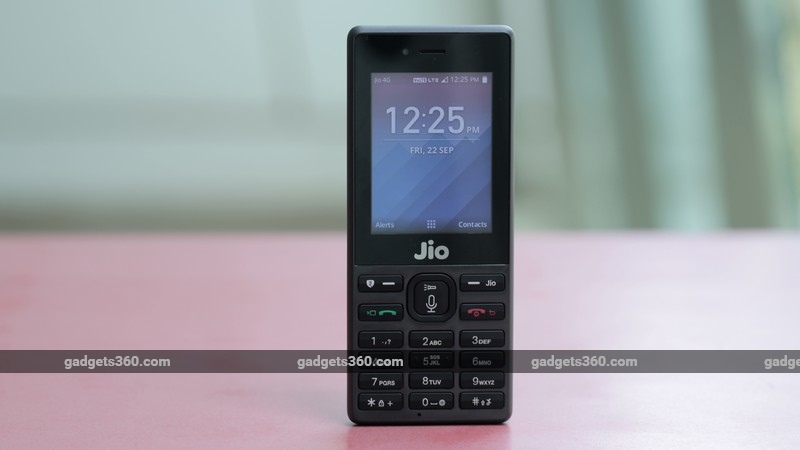 Jio Phone Deliveries Begin, Discounts on Samsung Phones, Airtel Free Data Offer, and More: Your 360 Daily