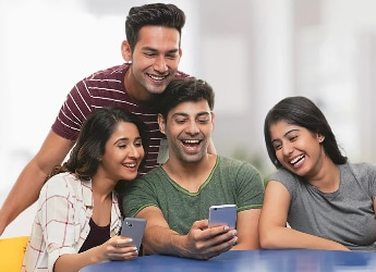 Jio আনল স্পেশাল অফার, মাত্র 1,499 টাকায় ফোন, সঙ্গে 6 মাসের রিচার্জ ফ্রি