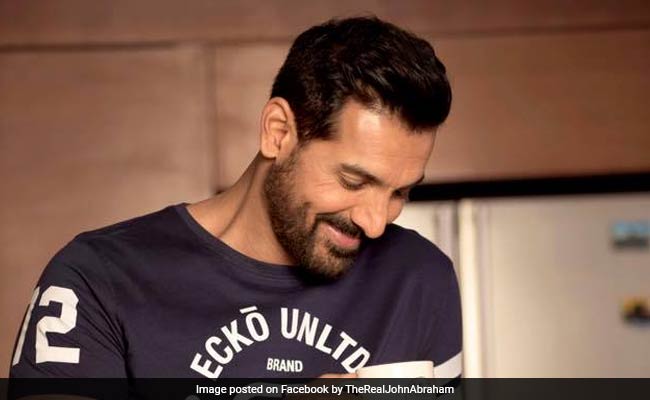 I Stand By Akshay Kumar, Says John Abraham On Rustom Costume Auction Controversy