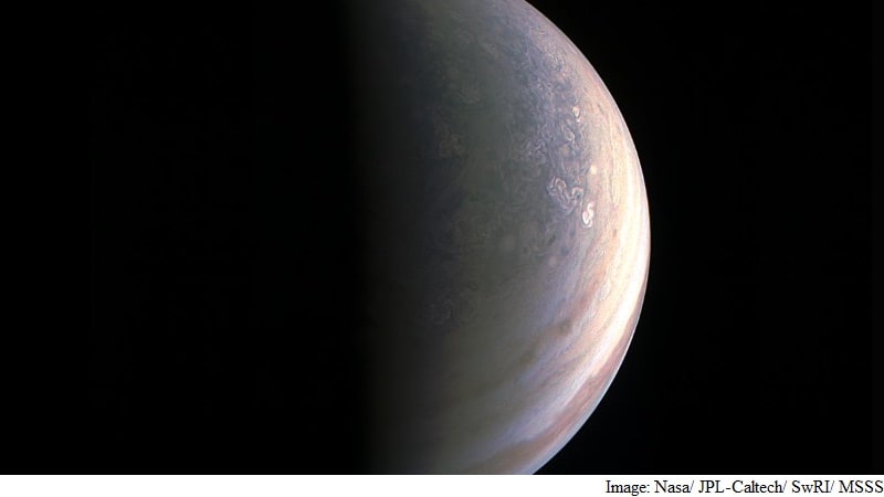 Nasa's Juno Probe Sends Back Images of Jupiter's Poles