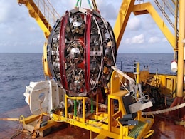 Underwater Neutrino Telescopes Installed in Mediterranean to Study Cosmic Mysteries Underwater Neutrino Telescopes Installed in Mediterranean to Study Cosmic Mysteries