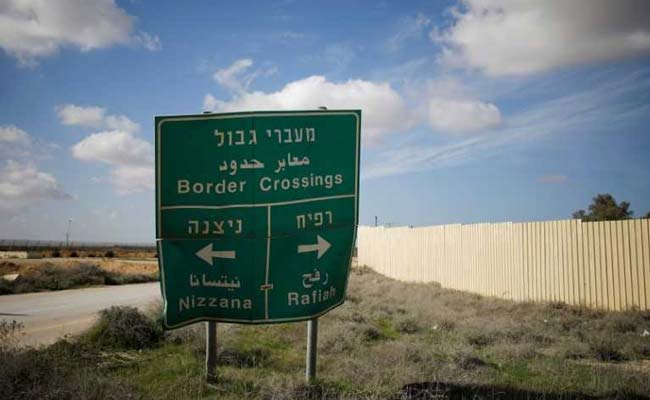Israel Closes Gaza Border Crossing Damaged By Palestinians