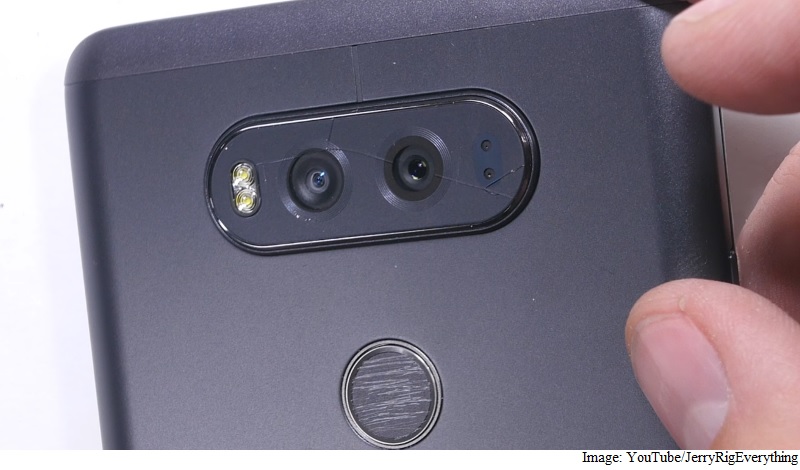 LG V20 Smartphone's Rear Camera Glass Shatters Easily, Claim Some Users