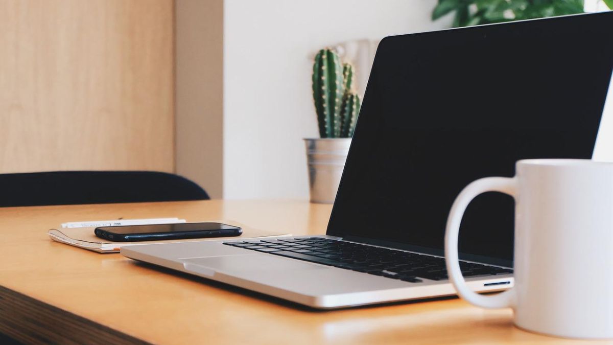 Clean Up Your Browser&rsquo;s Cache, Cookies, and History for a Faster Computer