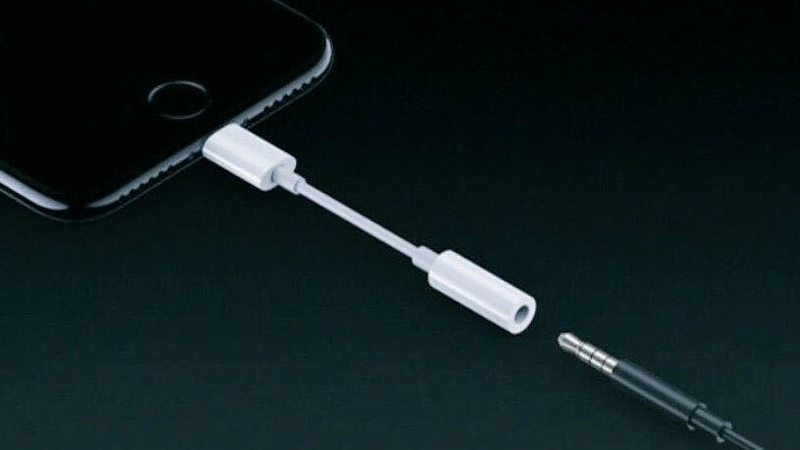 iPhone 7 Lightning-to-3.5mm Headphone Jack Adapter Costs $9