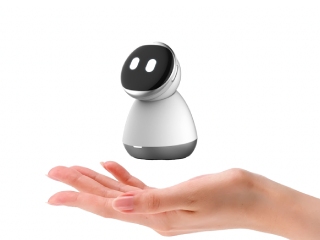 IFA 2026: Lingverse iKairos Debuts as a Desktop Robot and Wearable AI Pendant