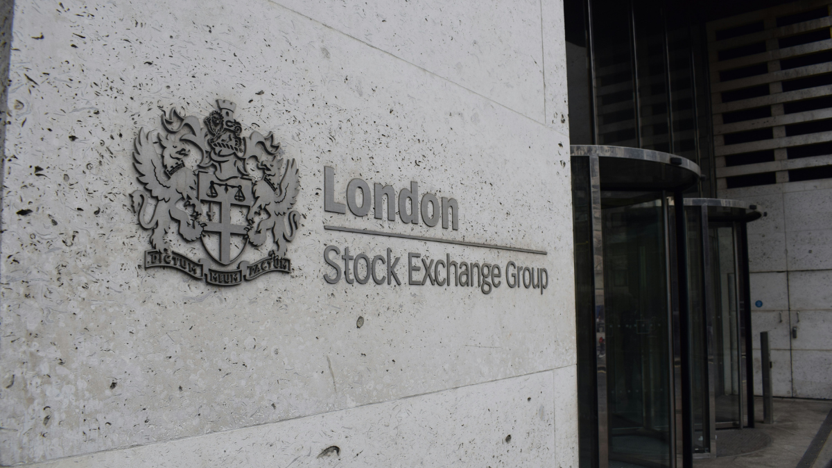 London Stock Exchange Completes First Blockchain-Powered Fundraising via DMI Platform