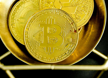 Bitcoin Trades Near $66,500 as Market Holds Steady Amid Mixed Signals