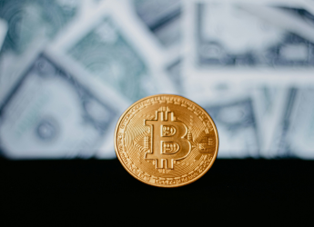 Bitcoin Trades Near $69,000 as Mixed Signals Keep Market Range-Bound