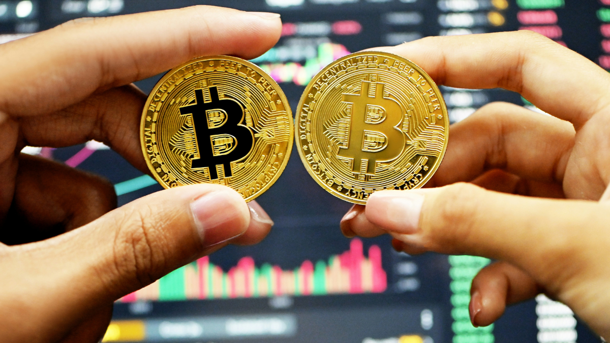 Bitcoin Rises to $103,400 After Sharp Selloff; Altcoins Extend Losses Across Broader Market
