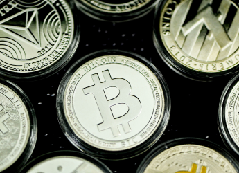 Bitcoin Momentum Slows as Crypto Market Reacts to Global Developments