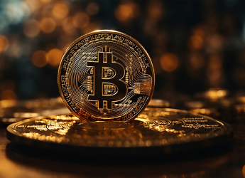 Bitcoin Slips Toward $77,000 as ETF Outflows Weigh on Crypto Sentiment