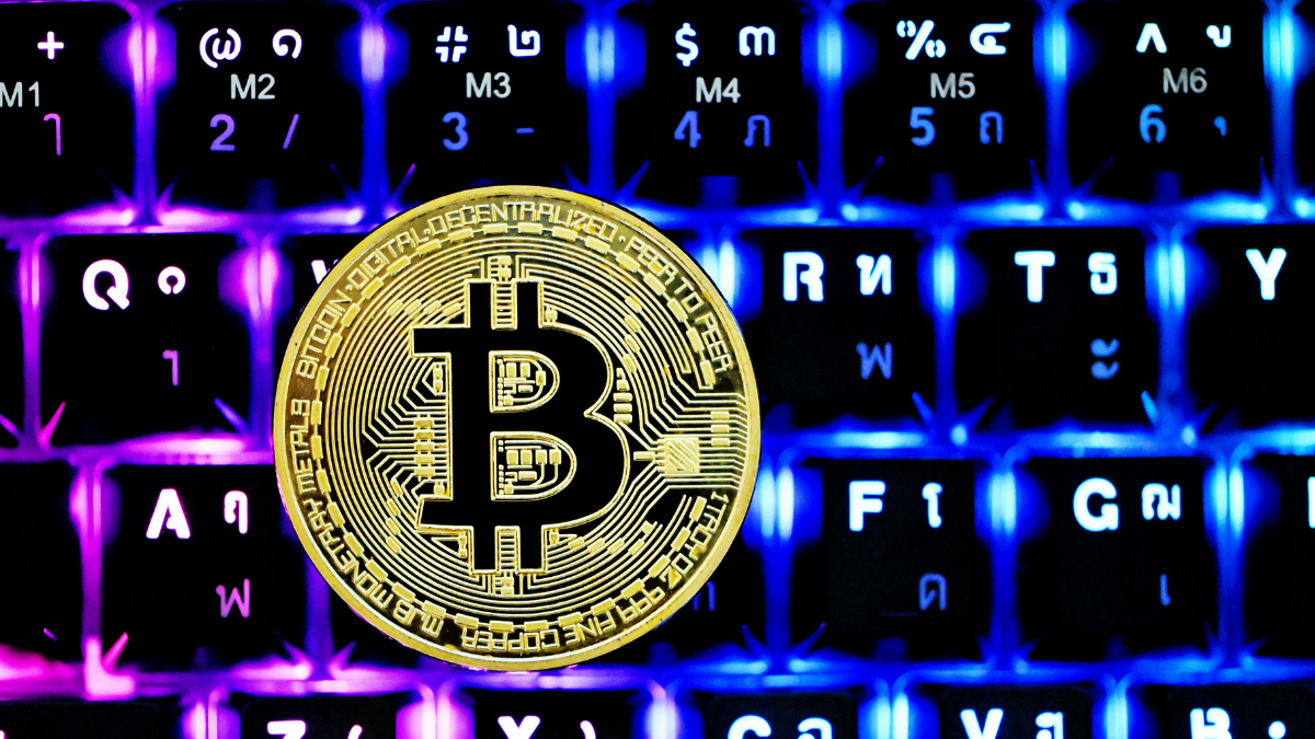 Bitcoin Price Slumps to $89,900 as Fear, Caution Grip Crypto Market