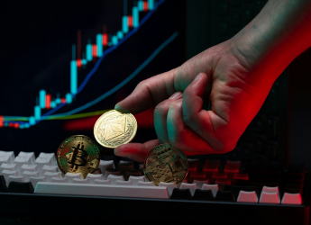 Bitcoin Enters Consolidation Phase as Crypto Investors Turn Cautious