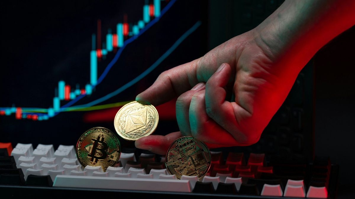 Bitcoin Enters Consolidation Phase as Crypto Investors Turn Cautious